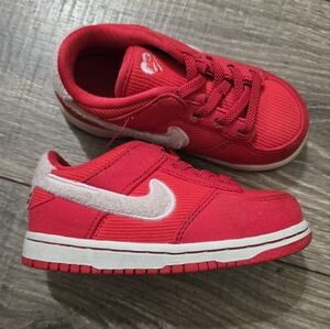Nike Red Sneakers Low-Top/ Valentine's NIKE Kids/ Girls Or Boys